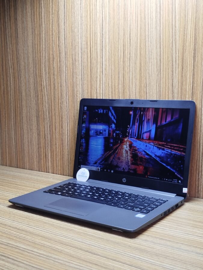 HP 240R G9